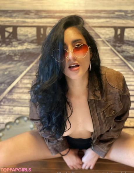 Chloebbe nude leaked OnlyFans photo #5
