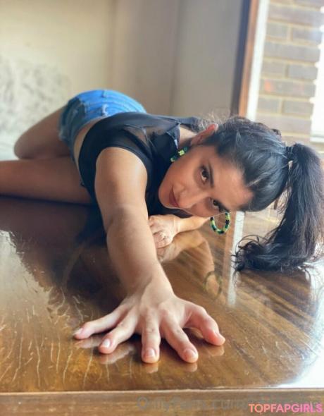 Chloebbe nude leaked OnlyFans photo #6
