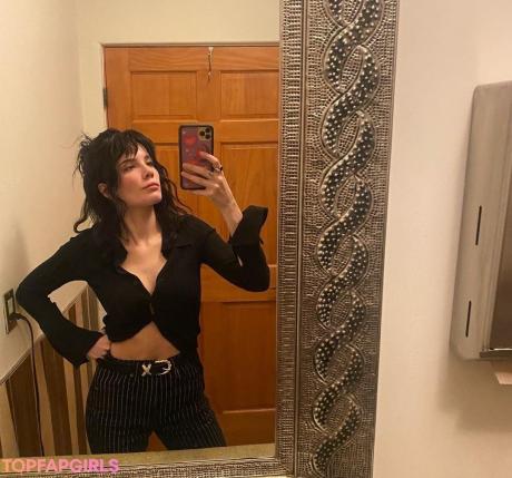 Halsey nude leaked OnlyFans photo #115