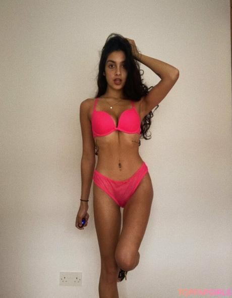 Ariakhan00 nude leaked OnlyFans photo #153
