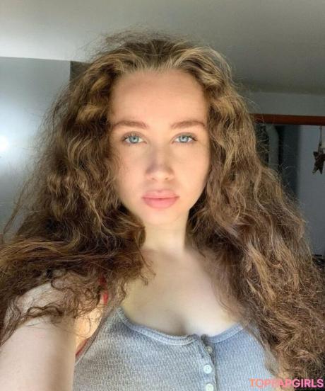 Alyssa nude leaked OnlyFans photo #30