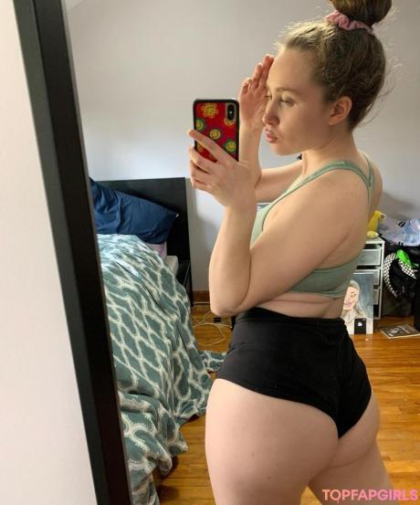 Alyssa nude leaked OnlyFans photo #6