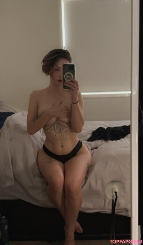 Littlesin16 nude leaked OnlyFans photo #31