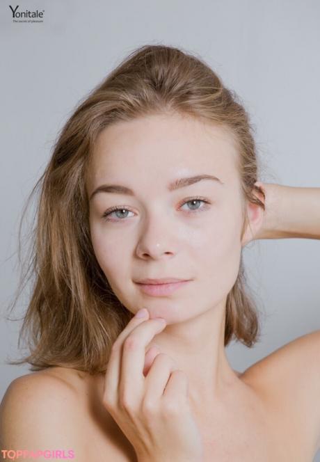 Madeline nude leaked OnlyFans photo #5