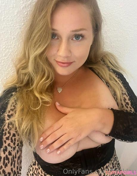 Kayklou nude leaked OnlyFans photo #155