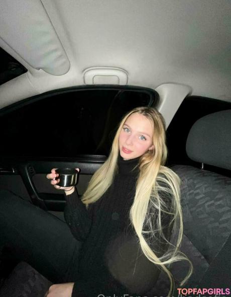 Badsofia nude leaked OnlyFans photo #42