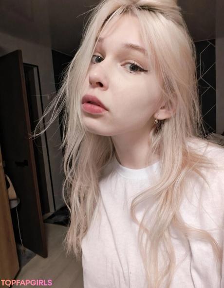 Sadbabyvikki nude leaked OnlyFans photo #1