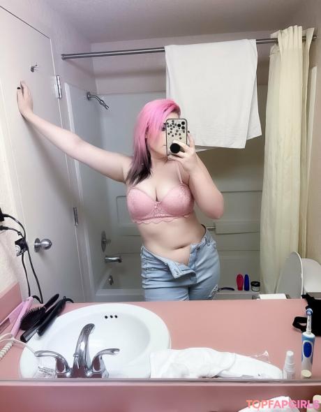 Maxalah nude leaked OnlyFans photo #48