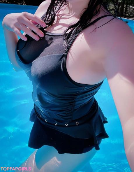 Maxalah nude leaked OnlyFans photo #73