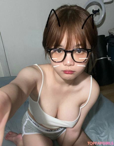 Yukxwaii nude leaked OnlyFans photo #12