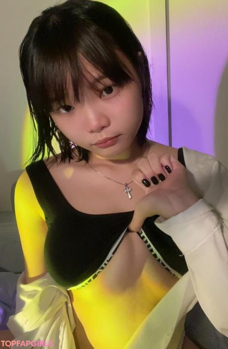 Yukxwaii nude leaked OnlyFans photo #17
