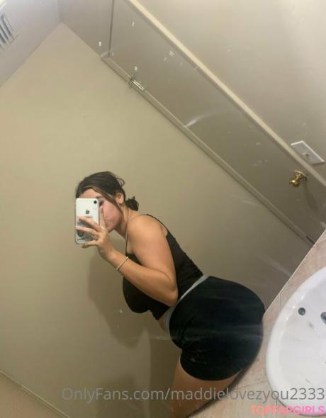 Maddiexofree nude leaked OnlyFans photo #10