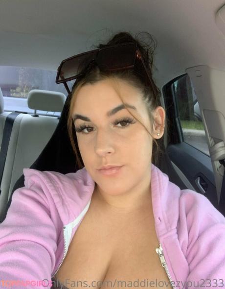 Maddiexofree nude leaked OnlyFans photo #12