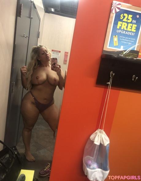 Mzdanibadgirl nude leaked OnlyFans photo #175