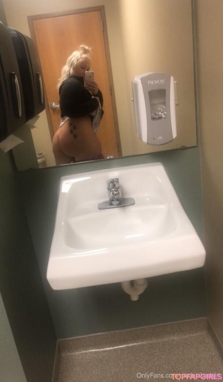 Mzdanibadgirl nude leaked OnlyFans photo #218