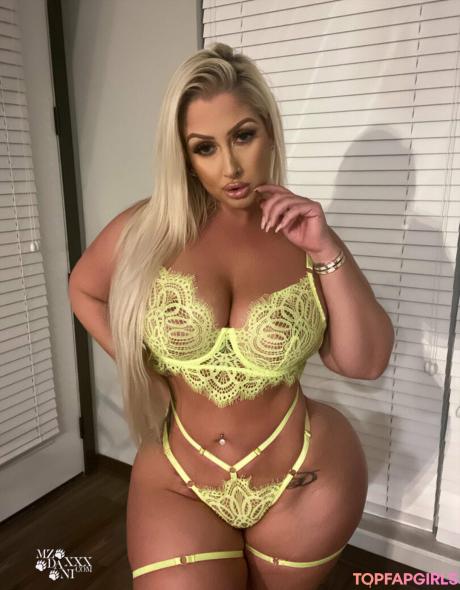 Mzdanibadgirl nude leaked OnlyFans photo #256