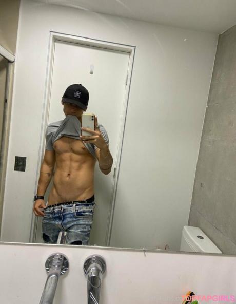 Dieghodolttih nude leaked OnlyFans photo #58