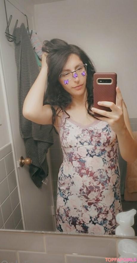 Littleeevee66 nude leaked OnlyFans photo #138