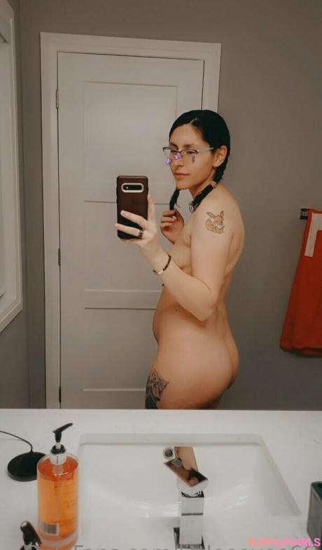 Littleeevee66 nude leaked OnlyFans photo #150