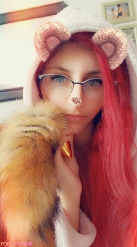Littleeevee66 nude leaked OnlyFans photo #23