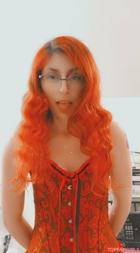 Littleeevee66 nude leaked OnlyFans photo #31