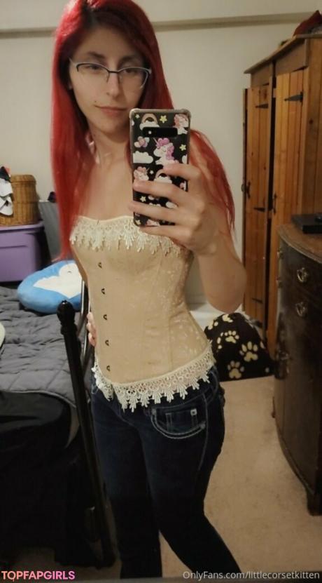 Littleeevee66 nude leaked OnlyFans photo #7