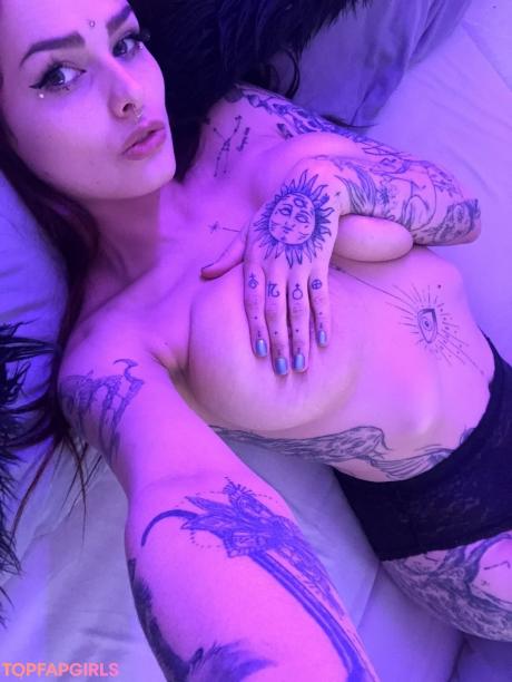 Mallghareth nude leaked OnlyFans photo #31