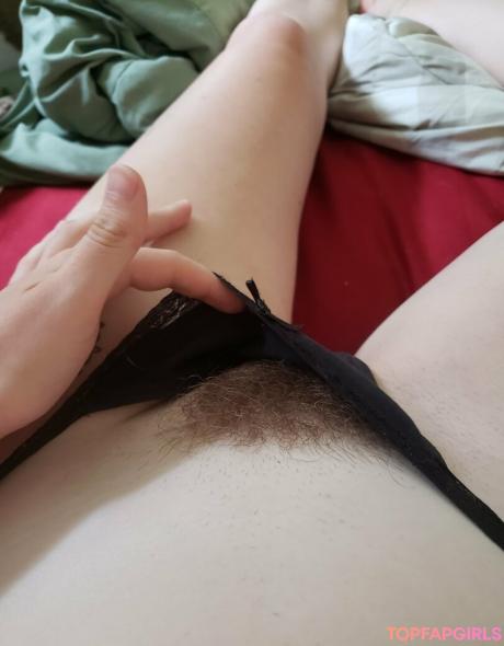 Anya nude leaked OnlyFans photo #5
