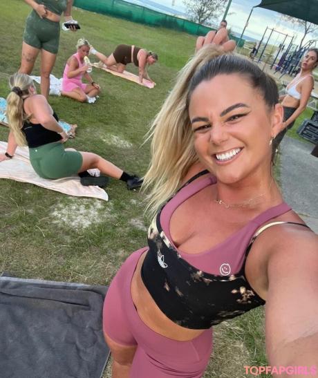 Karina nude leaked OnlyFans photo #98
