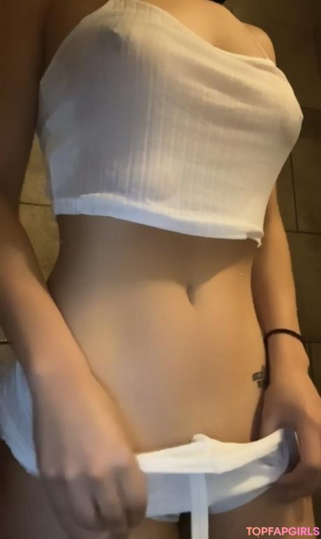 Laconejaaa nude leaked OnlyFans photo #1