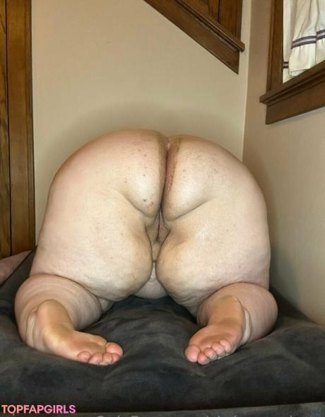 Chrissyscakess nude leaked OnlyFans photo #15