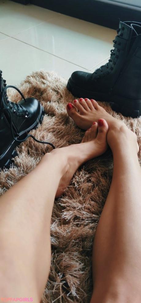 Lara nude leaked OnlyFans photo #1