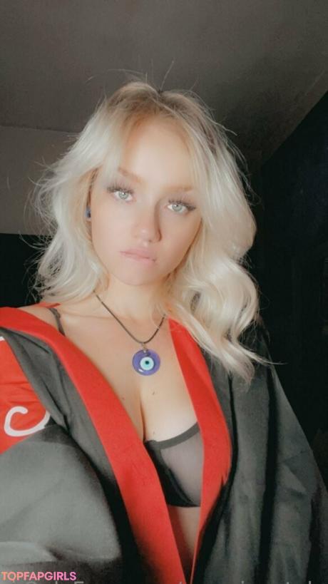 Cosmicpetals nude leaked OnlyFans photo #32