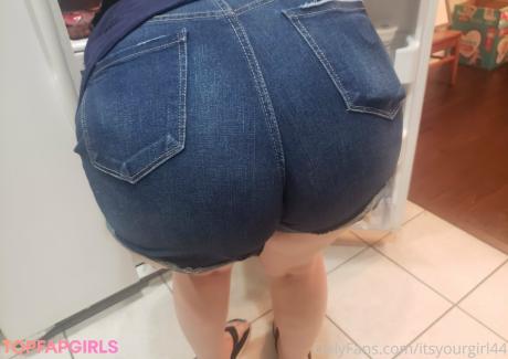 Itsyourgirl44 nude leaked OnlyFans photo #17