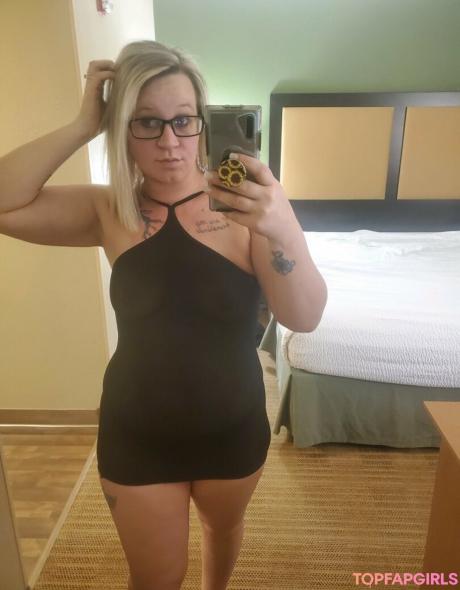 Itsyourgirl44 nude leaked OnlyFans photo #7