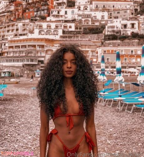 Megan.Milan nude leaked OnlyFans photo #40