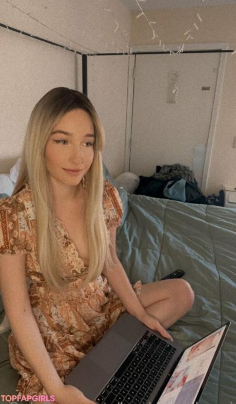 Books_withaeri nude leaked OnlyFans photo #10