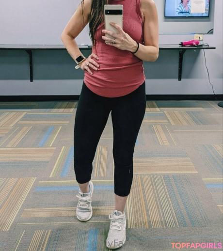 Fitmomwith3 nude leaked OnlyFans photo #23