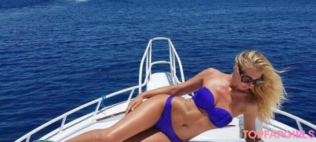Sara nude leaked OnlyFans photo #21