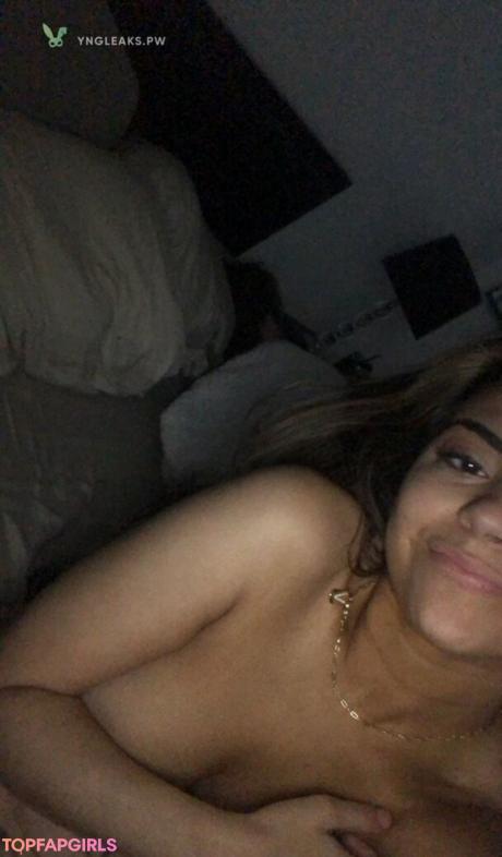 Vicky nude leaked OnlyFans photo #16