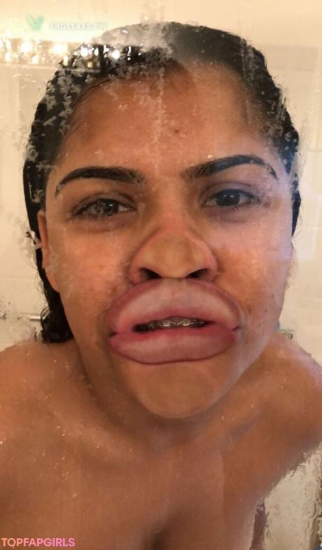 Vicky nude leaked OnlyFans photo #19