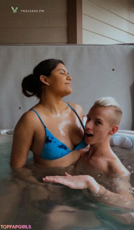 Vicky nude leaked OnlyFans photo #4
