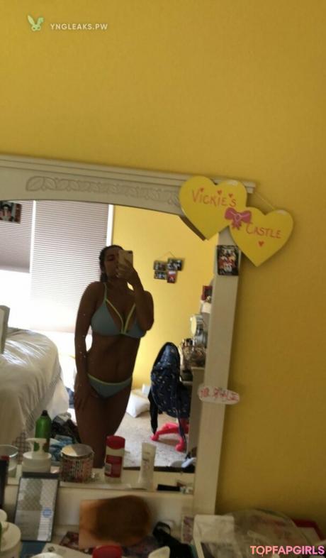 Vicky nude leaked OnlyFans photo #6