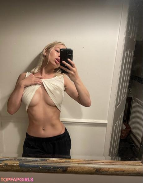 Kizzyrain nude leaked OnlyFans photo #120