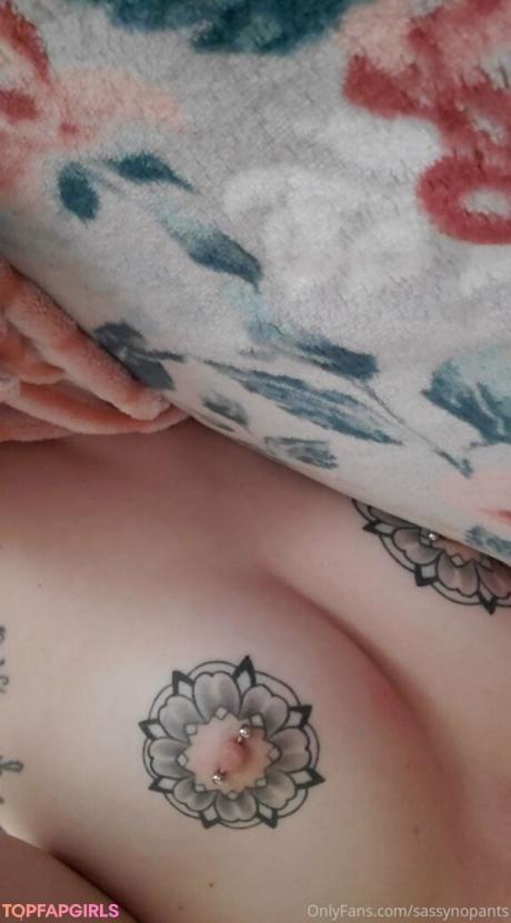 Sassynopants nude leaked OnlyFans photo #20