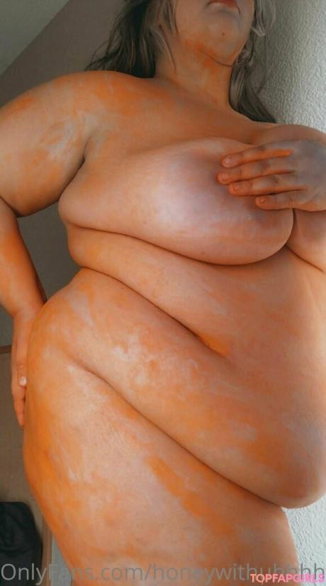 Honeywithuhtummy nude leaked OnlyFans photo #38
