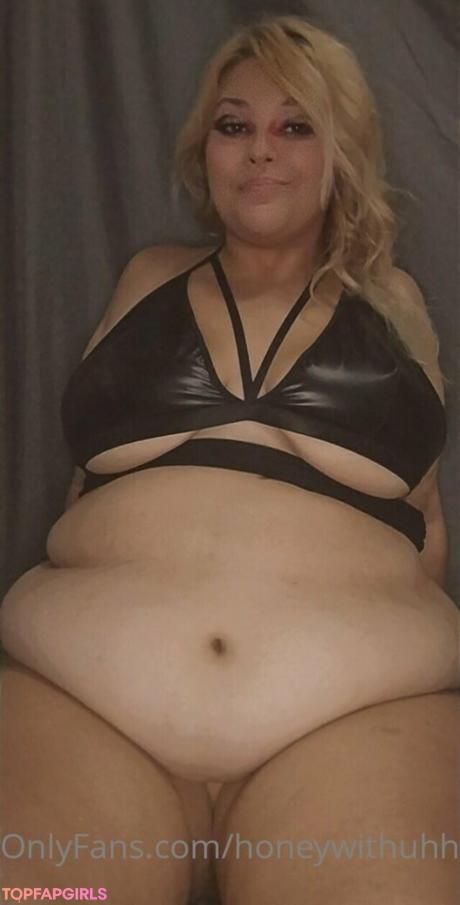 Honeywithuhtummy nude leaked OnlyFans photo #49