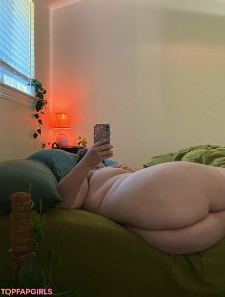 Grizbbly nude leaked OnlyFans photo #12