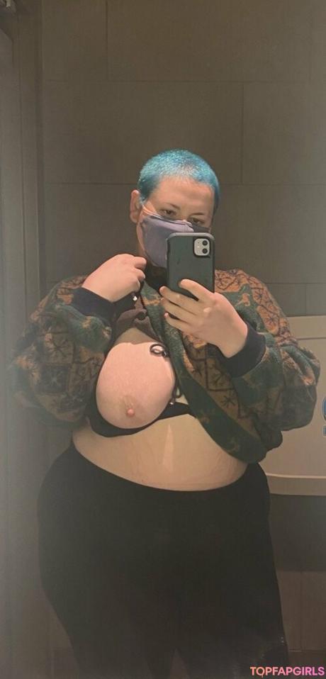 Grizbbly nude leaked OnlyFans photo #15