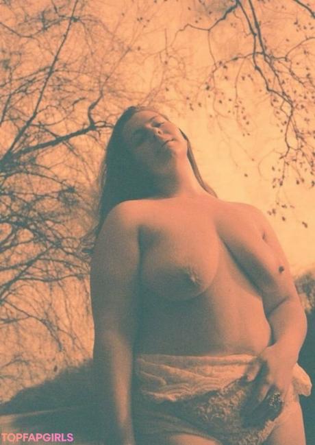 Grizbbly nude leaked OnlyFans photo #18